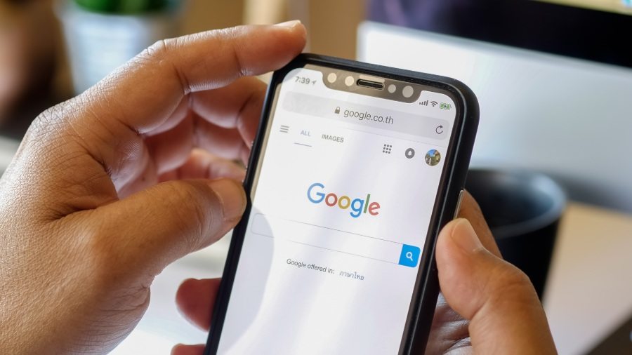 Иллюстрация к статье Google меняет правила: старые сайты перестанут работать на телефонах